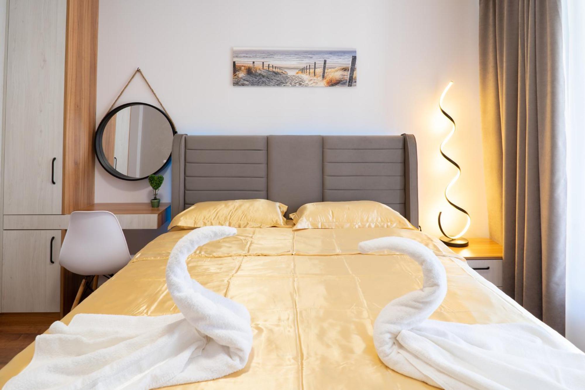 New Modern & Cozy With Free Private Parking And Ev Charging Station *