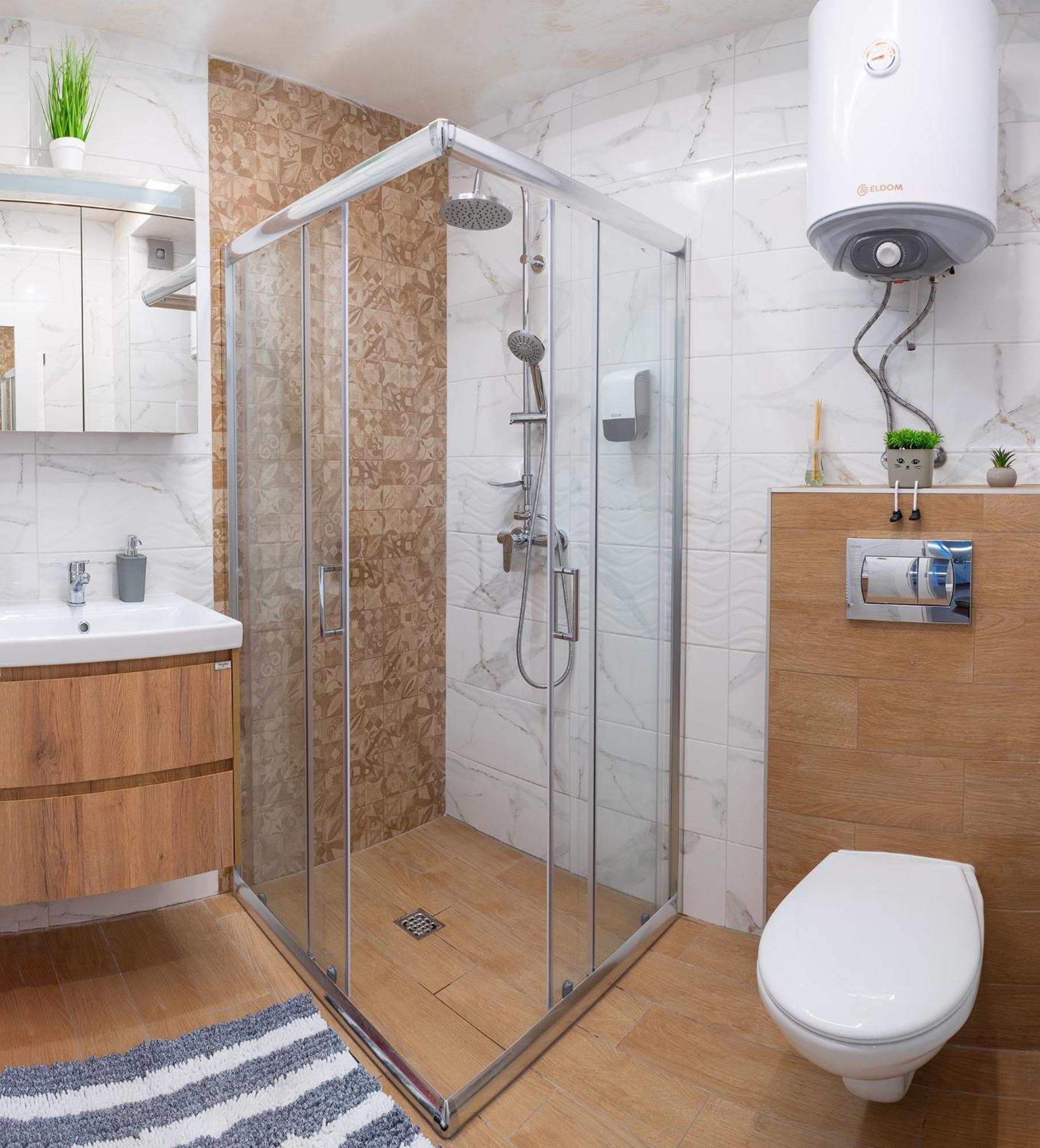 New Modern & Cozy With Free Private Parking And Ev Charging Station Apartment Warna